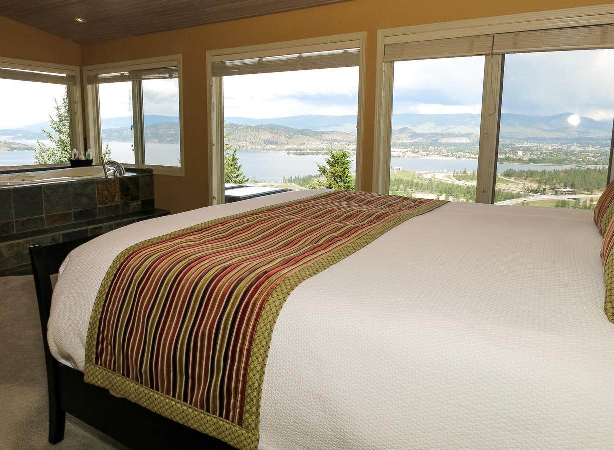 A View Of The Lake B & B West Kelowna Exteriör bild